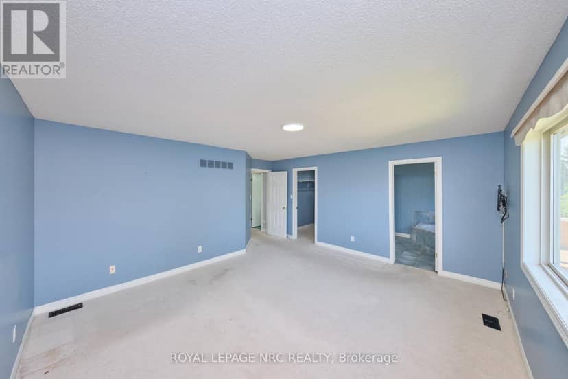 15 Creanona Boulevard — photo 29 of 40