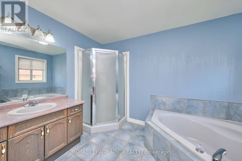 15 Creanona Boulevard — photo 32 of 40