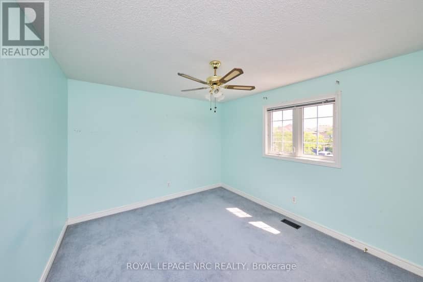 15 Creanona Boulevard — photo 34 of 40