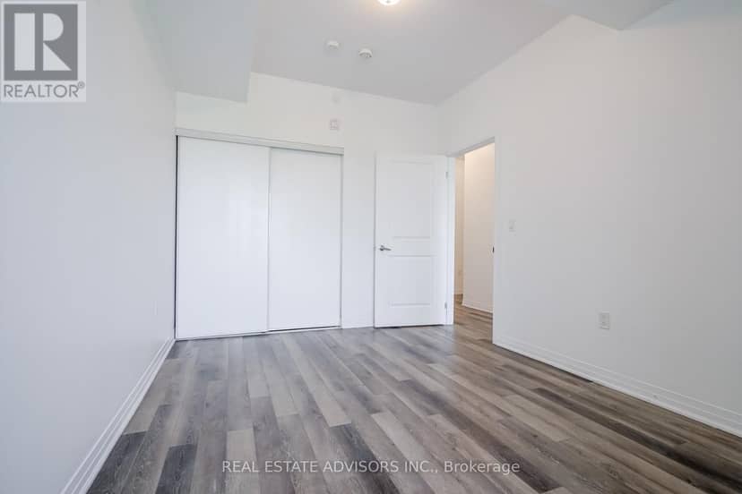 203 - 65 Shipway Avenue — photo 18 of 20