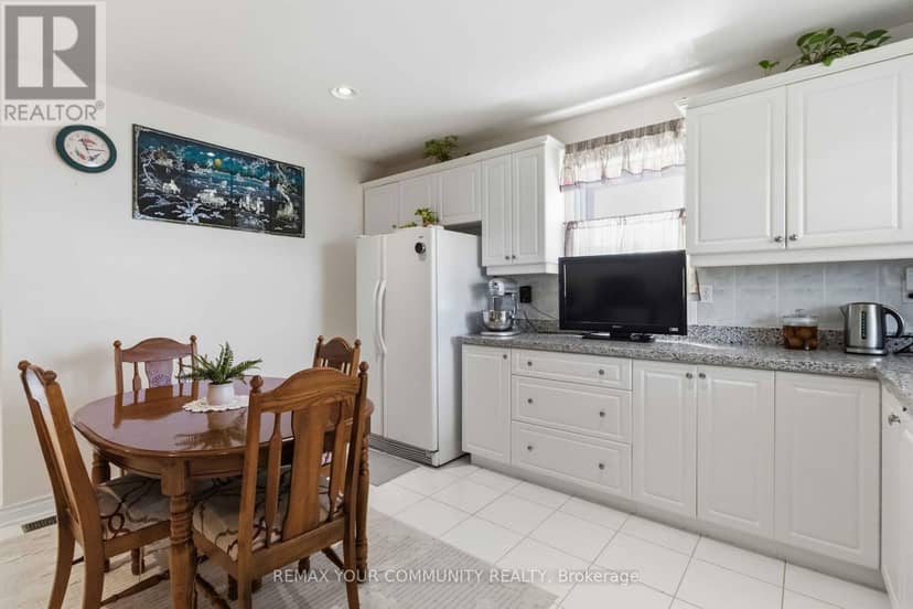 32 Kirknewton Road, Toronto, photo 8