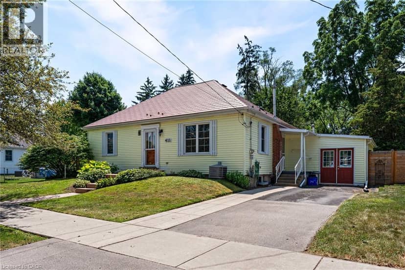 411 ST ANDREW Street — photo 2 of 33
