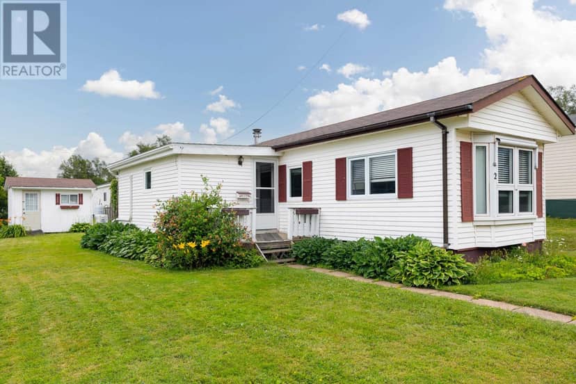 2 Selkirk Avenue — photo 1 of 31