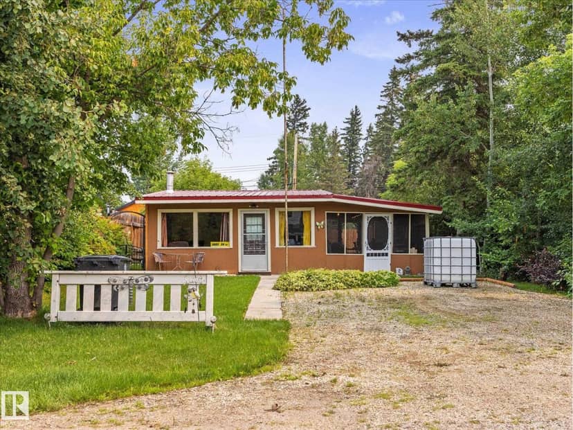 4907 54 ST, Rural Lac Ste. Anne County, photo 2