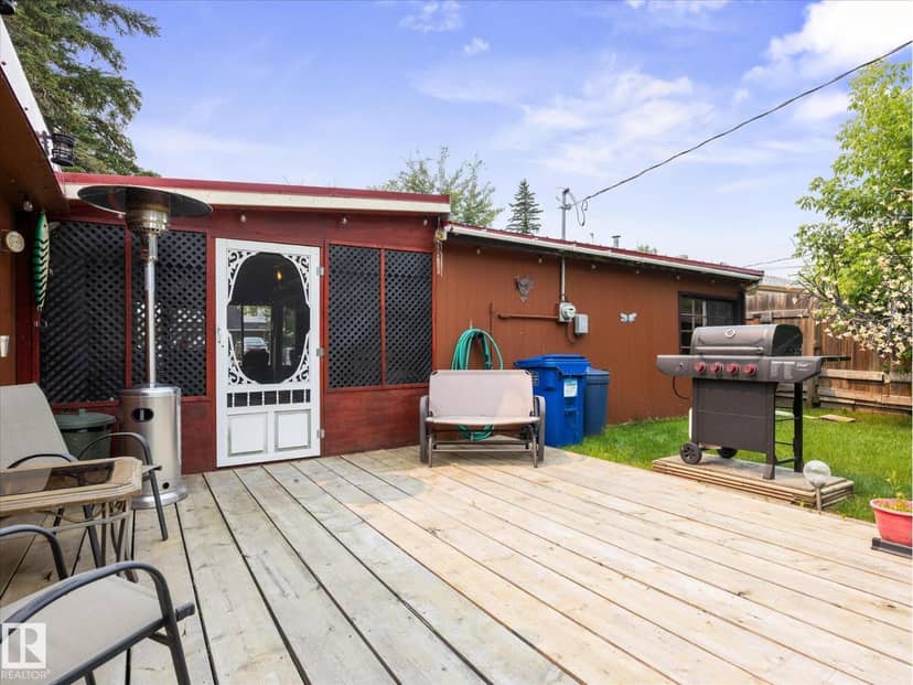 4907 54 ST — photo 23 of 40