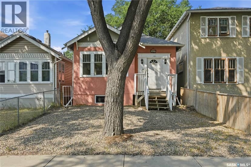 2038 Toronto STREET — photo 1 of 35