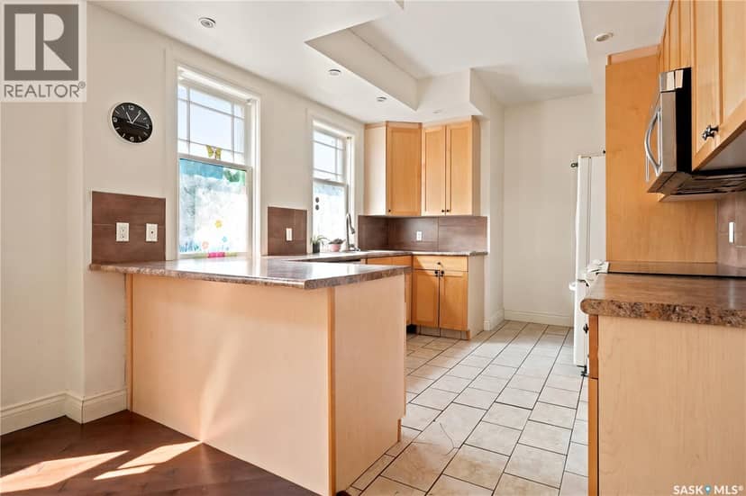2038 Toronto STREET — photo 12 of 35