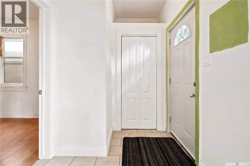 2038 Toronto STREET — photo 3 of 35