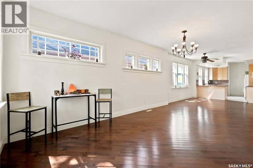2038 Toronto STREET — photo 4 of 35