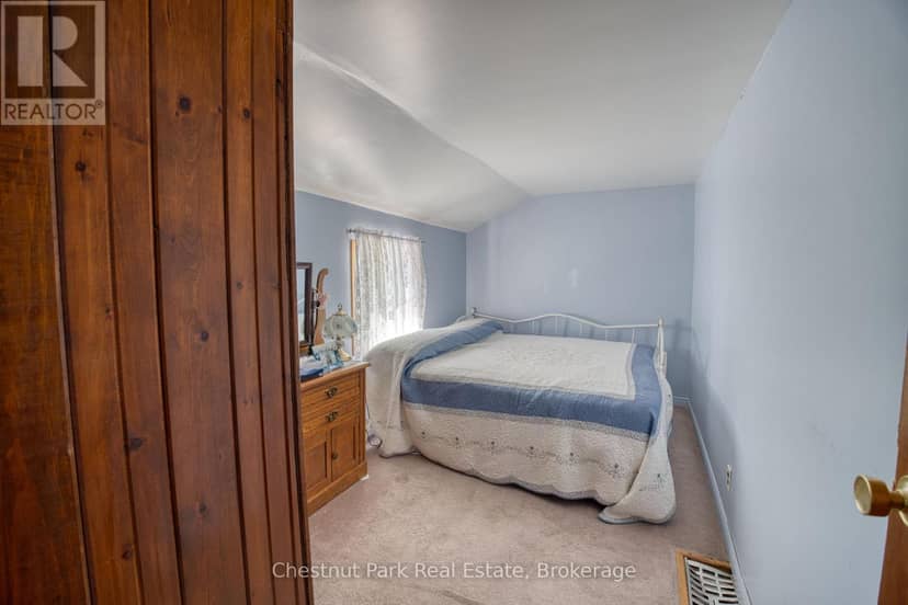 1143 Highway 6 — photo 13 of 16