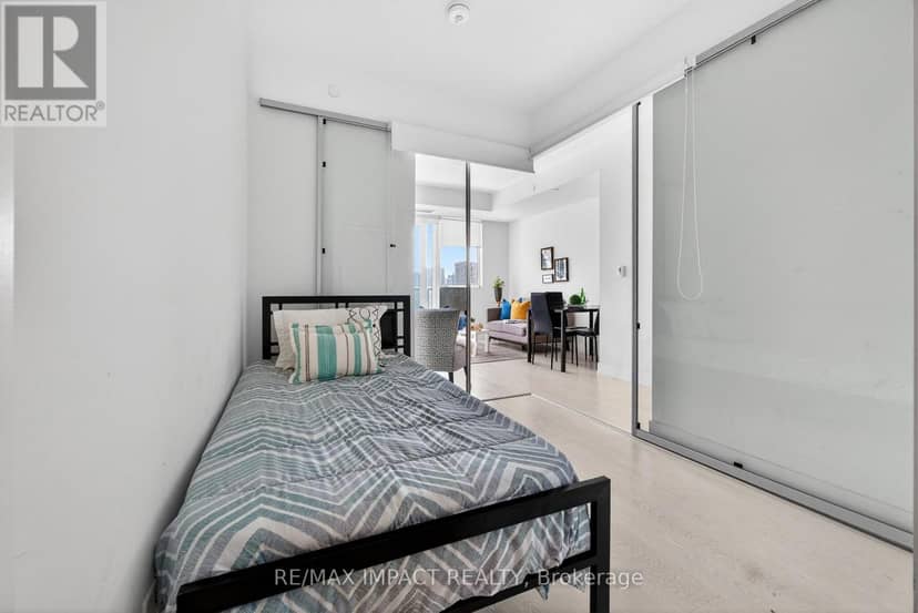 813 - 308 Jarvis Street — photo 13 of 40