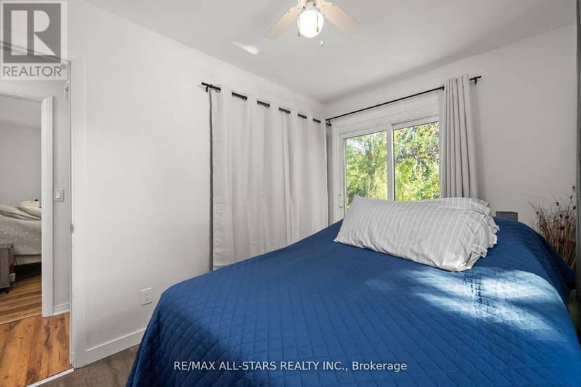40 Riverglen Drive — photo 13 of 40