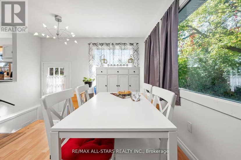 40 Riverglen Drive — photo 21 of 40