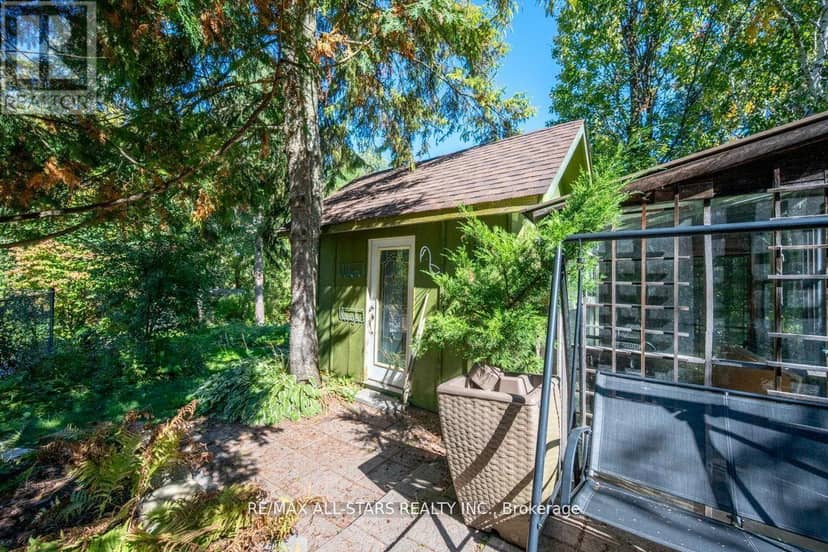 40 Riverglen Drive — photo 26 of 40
