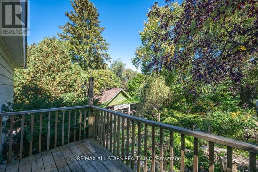 40 Riverglen Drive — photo 27 of 40