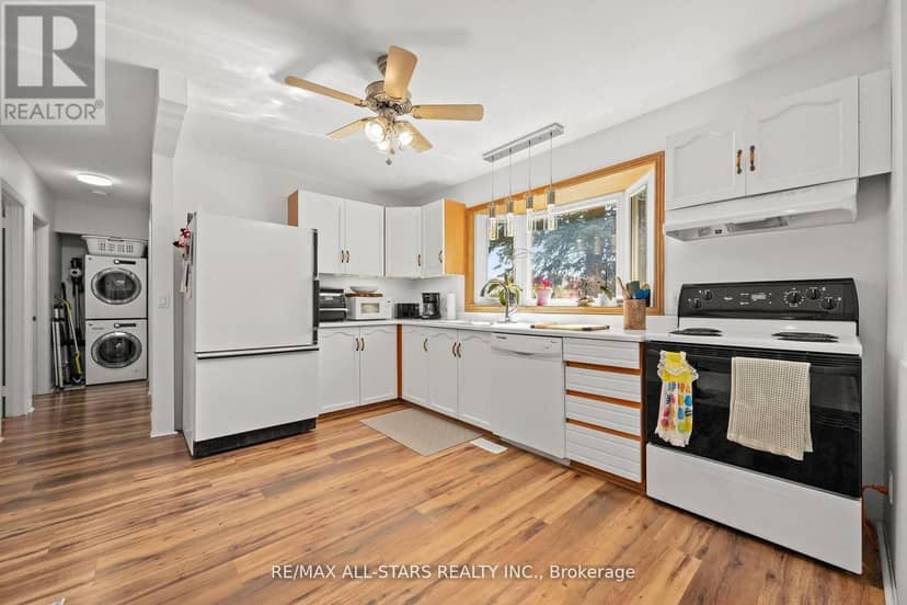 40 Riverglen Drive — photo 6 of 40