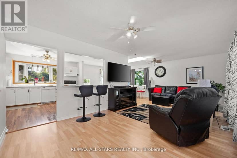 40 Riverglen Drive — photo 7 of 40