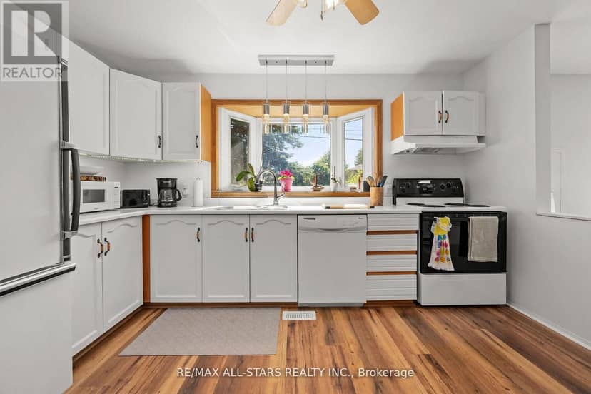 40 Riverglen Drive — photo 8 of 40
