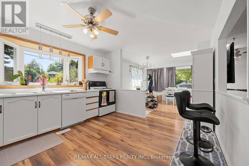 40 Riverglen Drive — photo 9 of 40
