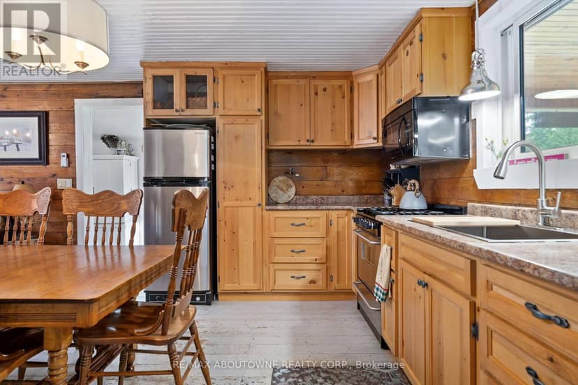 1161 Turcotte Road — photo 12 of 40