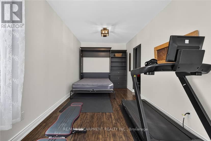7327 Rainham Road — photo 35 of 40