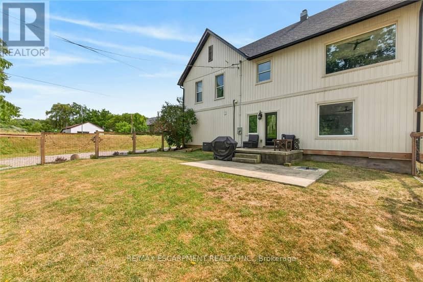7327 Rainham Road — photo 36 of 40