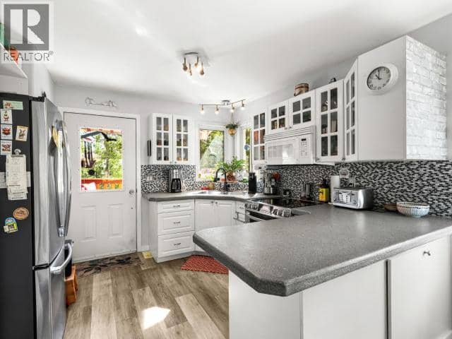 40 Tigereye Crescent — photo 10 of 33