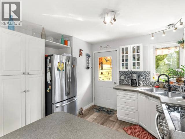 40 Tigereye Crescent — photo 11 of 33