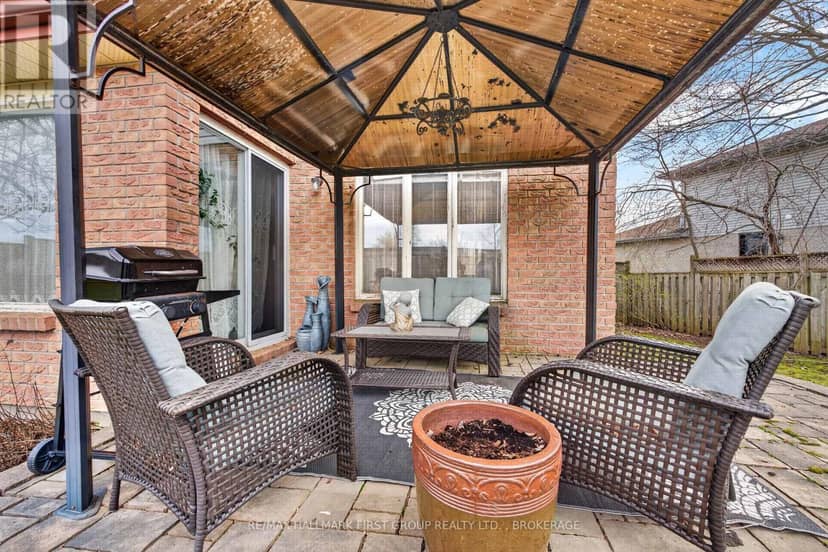1130 Caitlin Crescent — photo 27 of 32