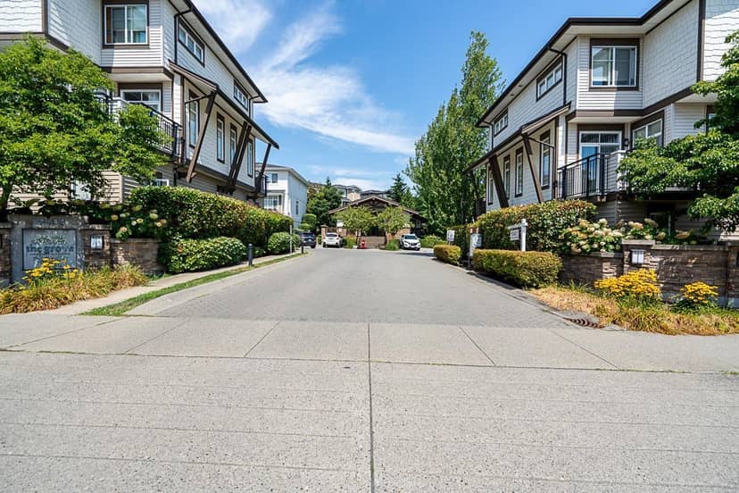 68 19433 68 AVENUE, Surrey, photo 2