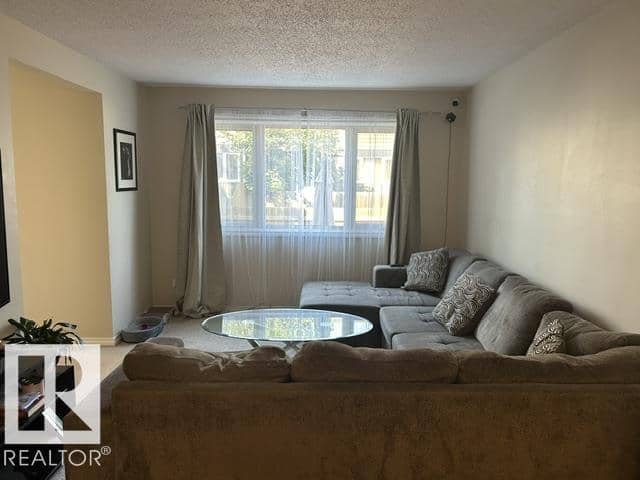 32 Belmead GD NW, Edmonton, photo 3