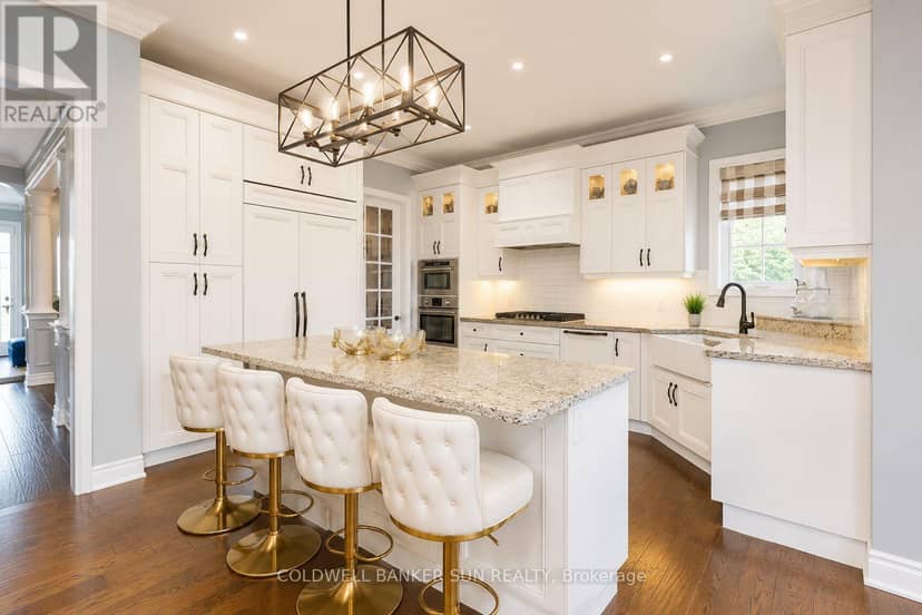 48 Hanbury Crescent — photo 10 of 40