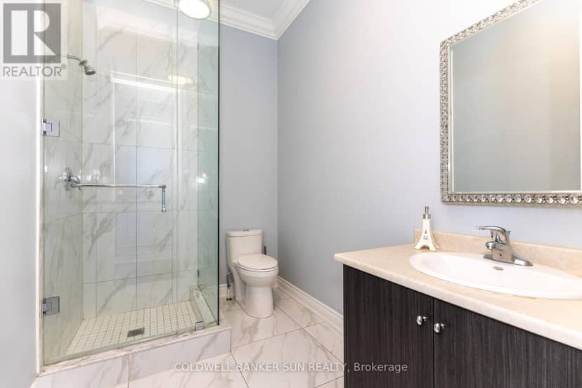 48 Hanbury Crescent — photo 11 of 40