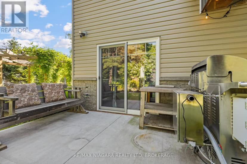 1 Linden Avenue, Pelham, photo 8