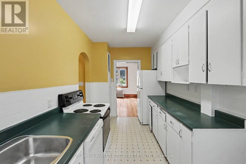 2 Gladstone Avenue — photo 17 of 40