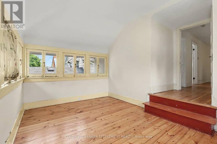2 Gladstone Avenue — photo 34 of 40