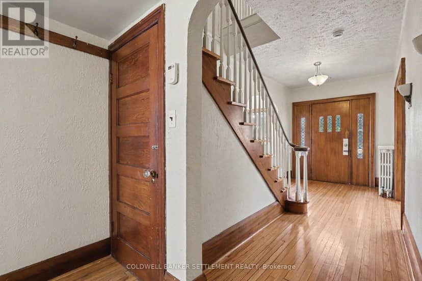2 Gladstone Avenue — photo 7 of 40