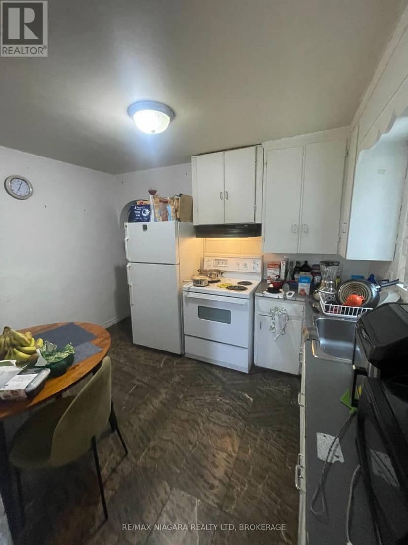 45 Powerview Avenue — photo 9 of 18