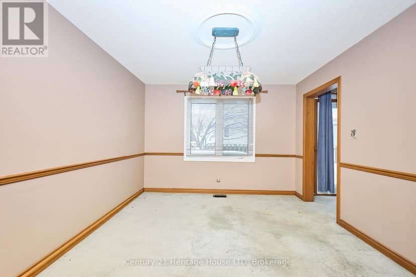 20 - 2720 Mewburn Road — photo 10 of 35