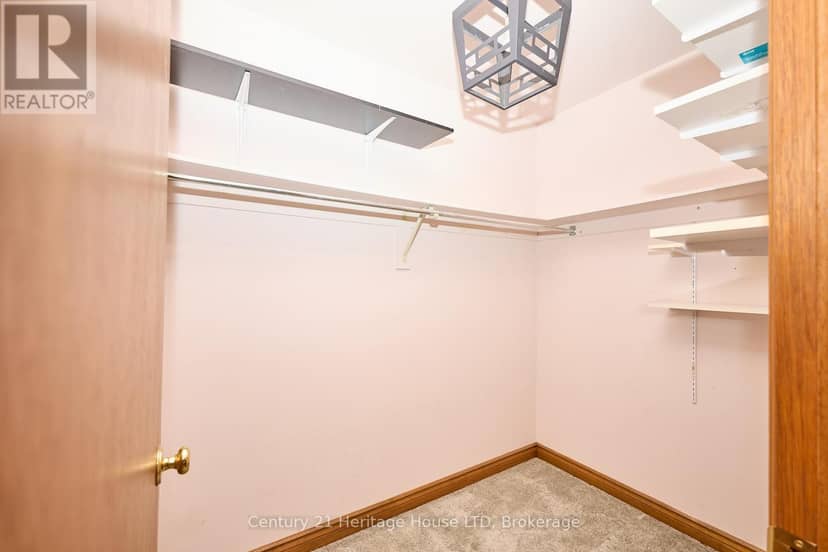 20 - 2720 Mewburn Road — photo 17 of 35