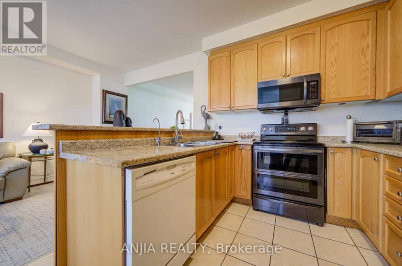 6926 14th Avenue — photo 14 of 40