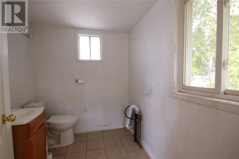 236 Mountain Street — photo 11 of 16