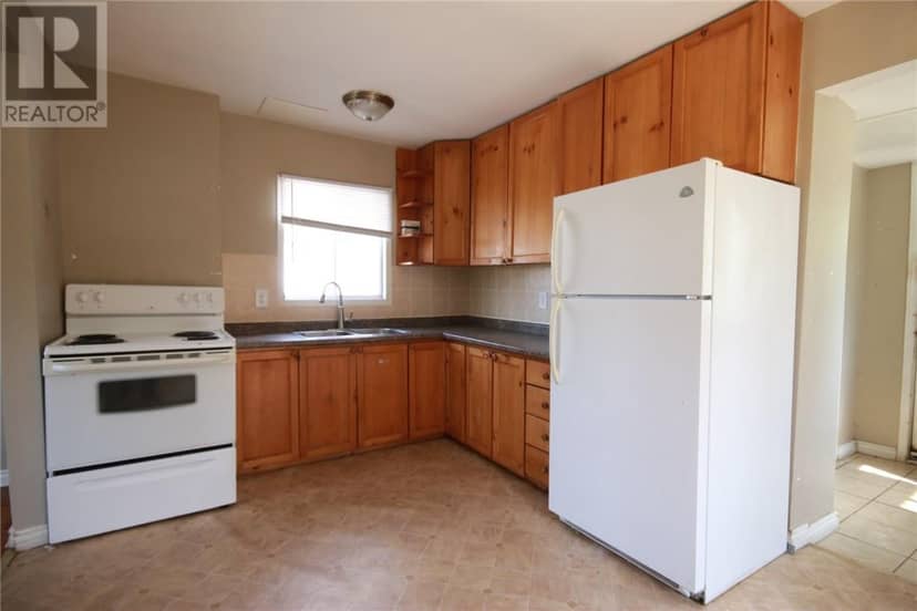 236 Mountain Street — photo 3 of 16