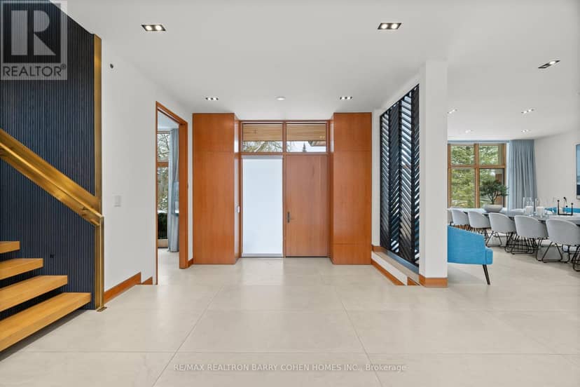 58 Timberlane Drive, Toronto, photo 2