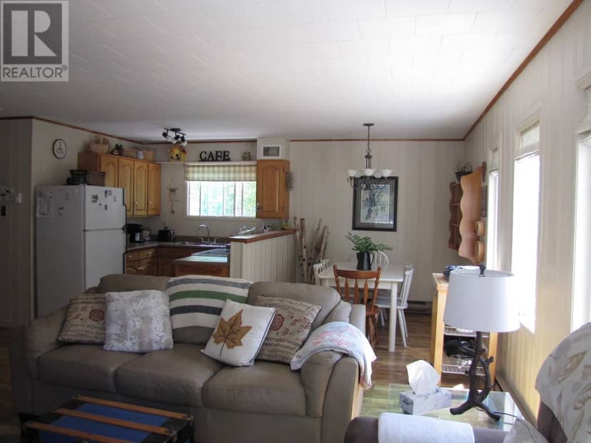 40 Loop Road — photo 9 of 33