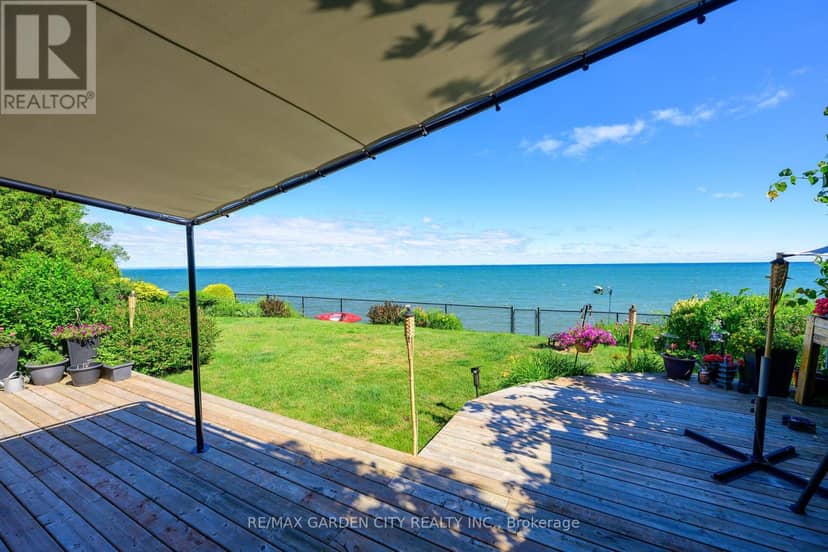 15 Cheval Drive — photo 24 of 40