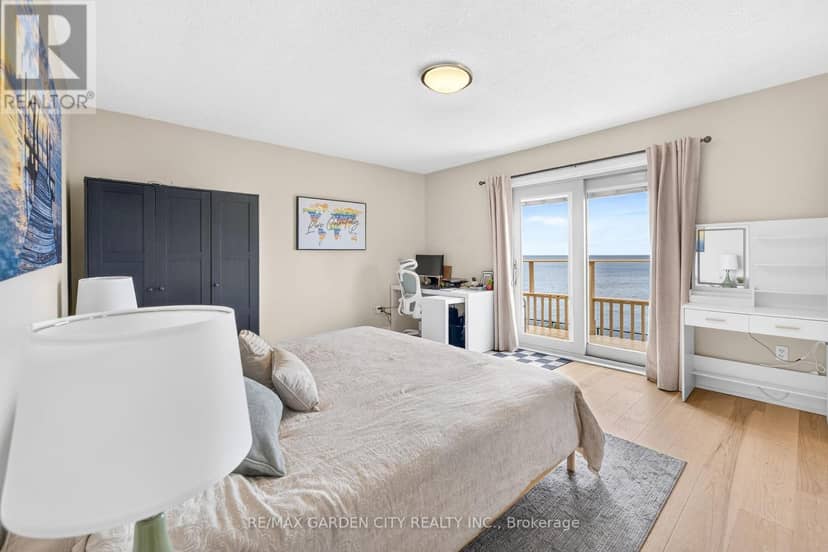 15 Cheval Drive — photo 27 of 40