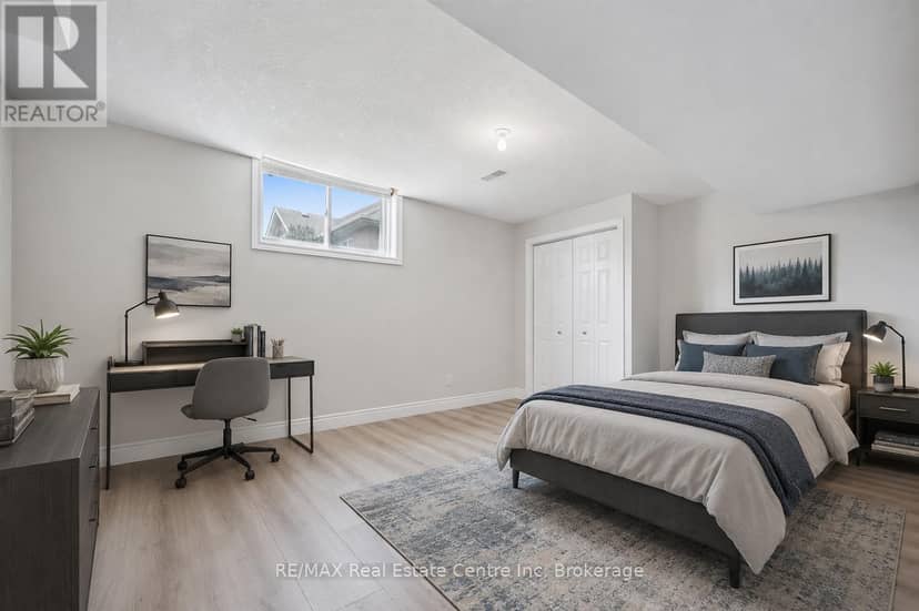 12 Telfer Glen Street — photo 31 of 35