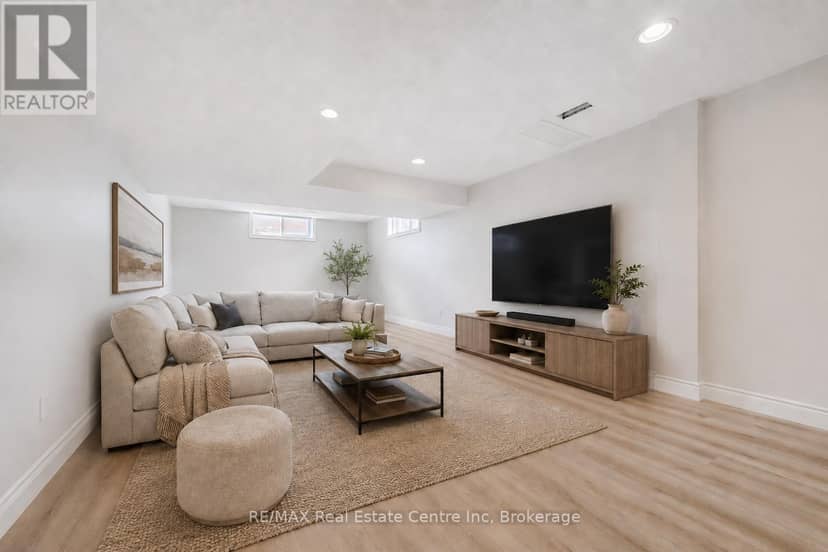 12 Telfer Glen Street — photo 29 of 35