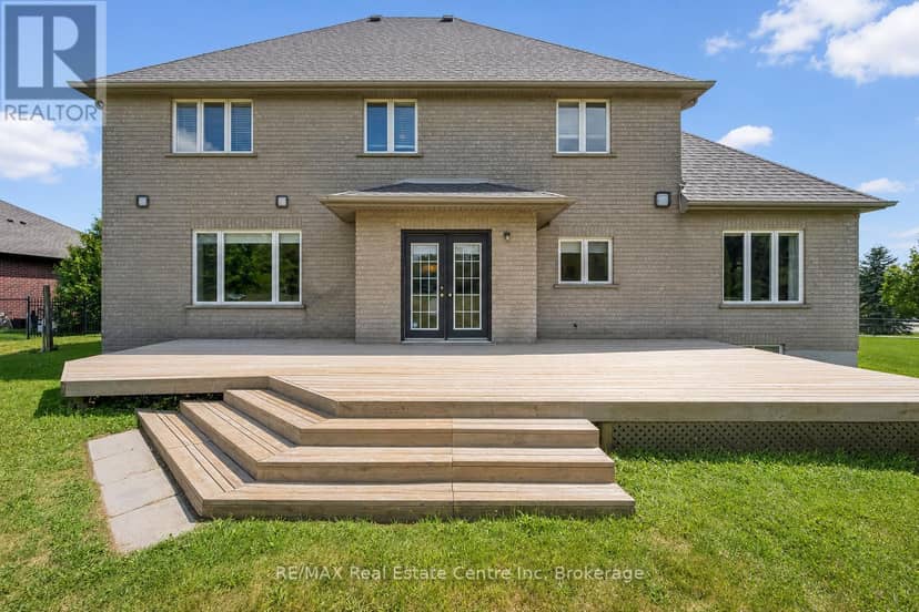 12 Telfer Glen Street — photo 33 of 35